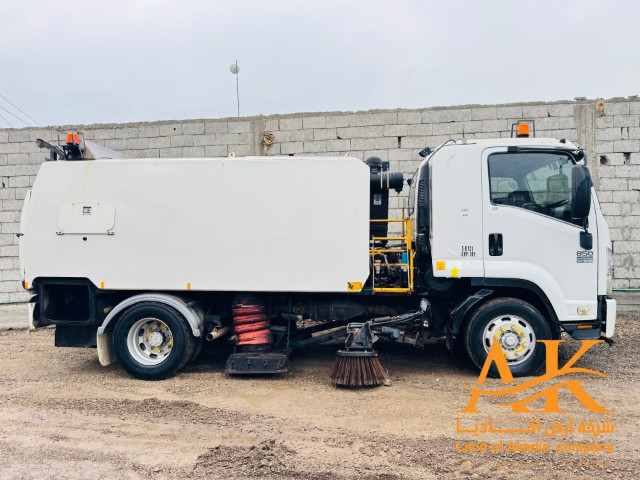 سيارة كنس ازوزة